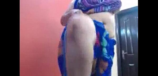  Indian Hot Aunty-Big tight Bobs - YouTube.WEBM